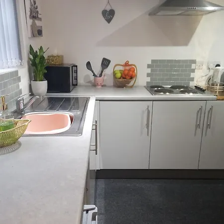 Affordable Luxury Place Near The Center - Free Parking, Free Wifi *