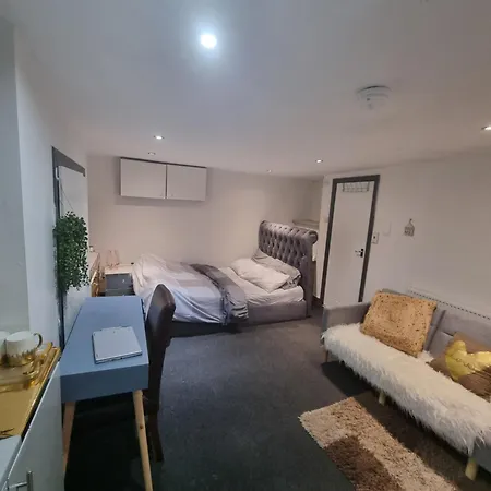 Affordable Luxury Place Near The Center - Free Parking, Free Wifi